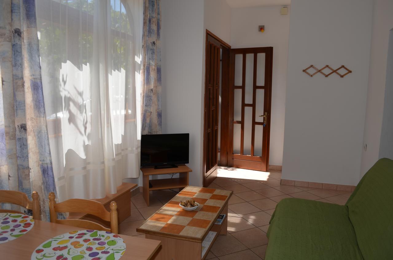 Apartments Sersic Baska I Ngoại thất bức ảnh